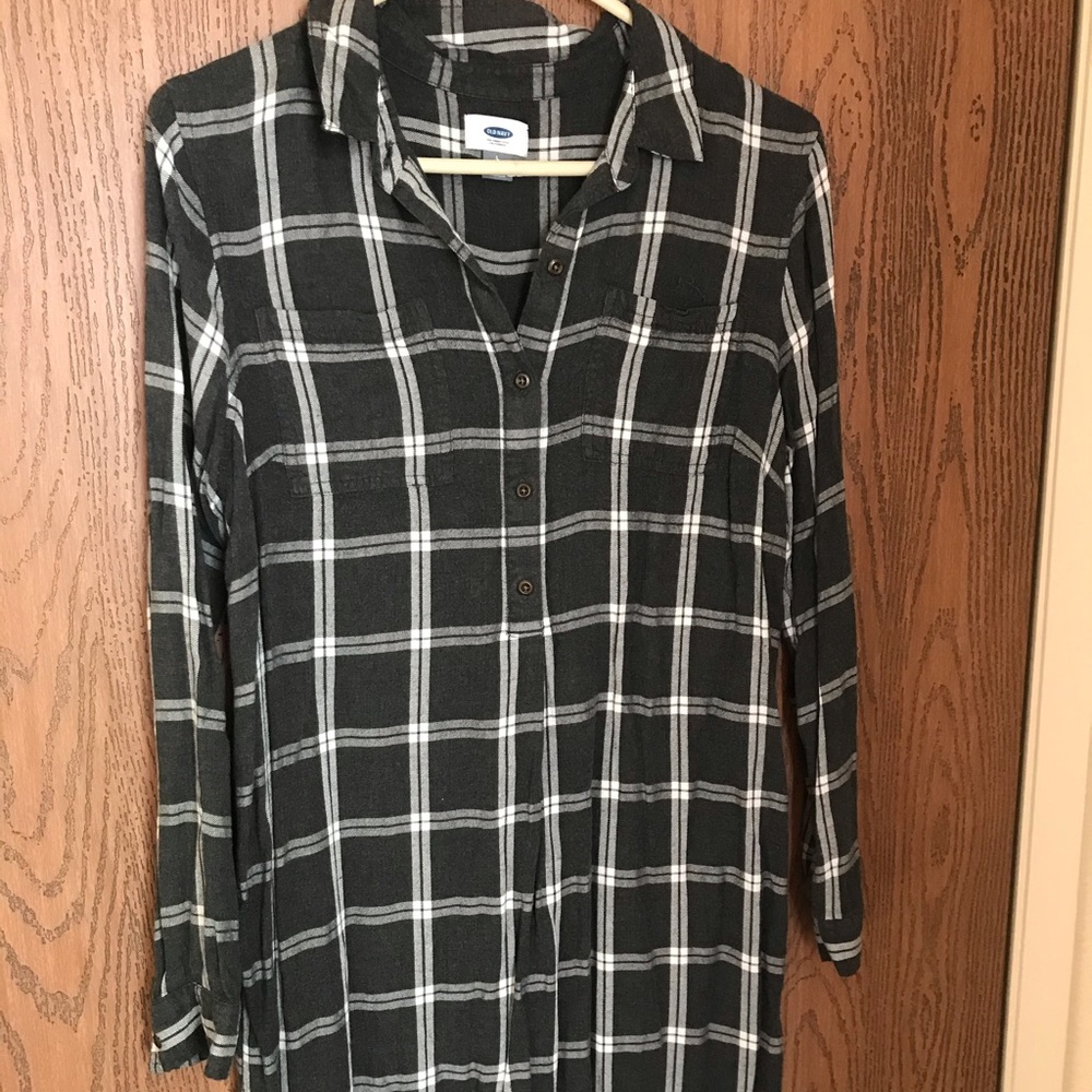 Women’s Old Navy flannel shirt dress
